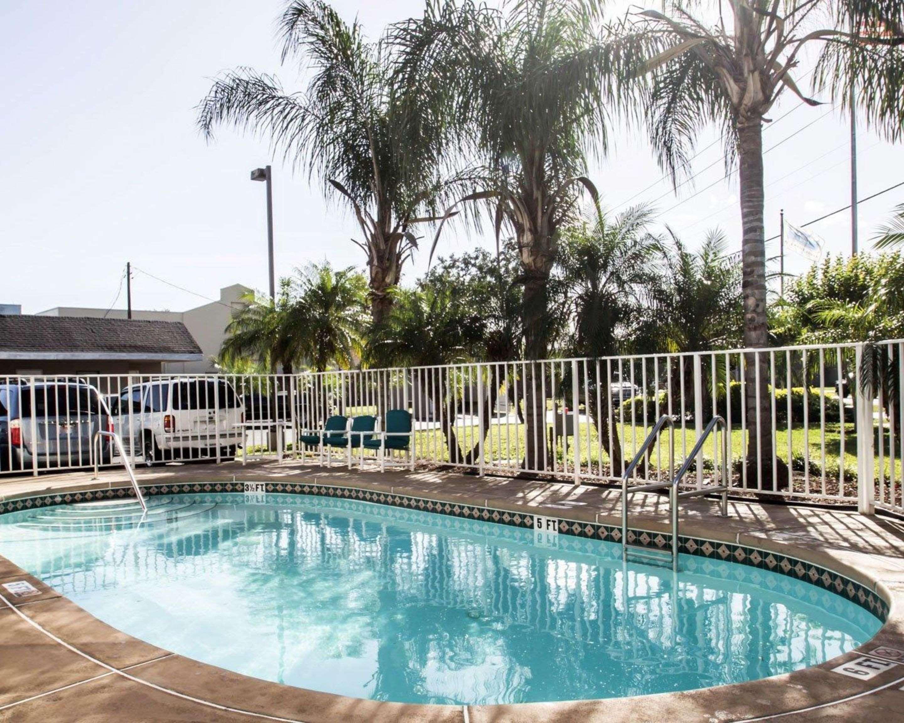 Rodeway Inn Apopka Forest City Exterior foto